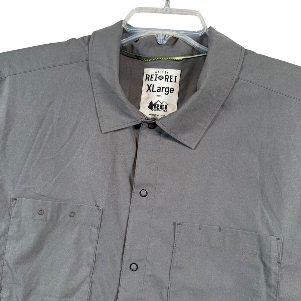 REI Co-op Button Up Shirt Mens XL Gray Short Sleeve Snap Front Barnett Bicycle